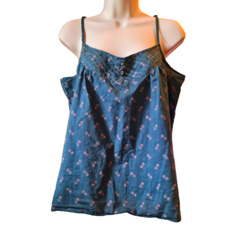 Cute green spring top